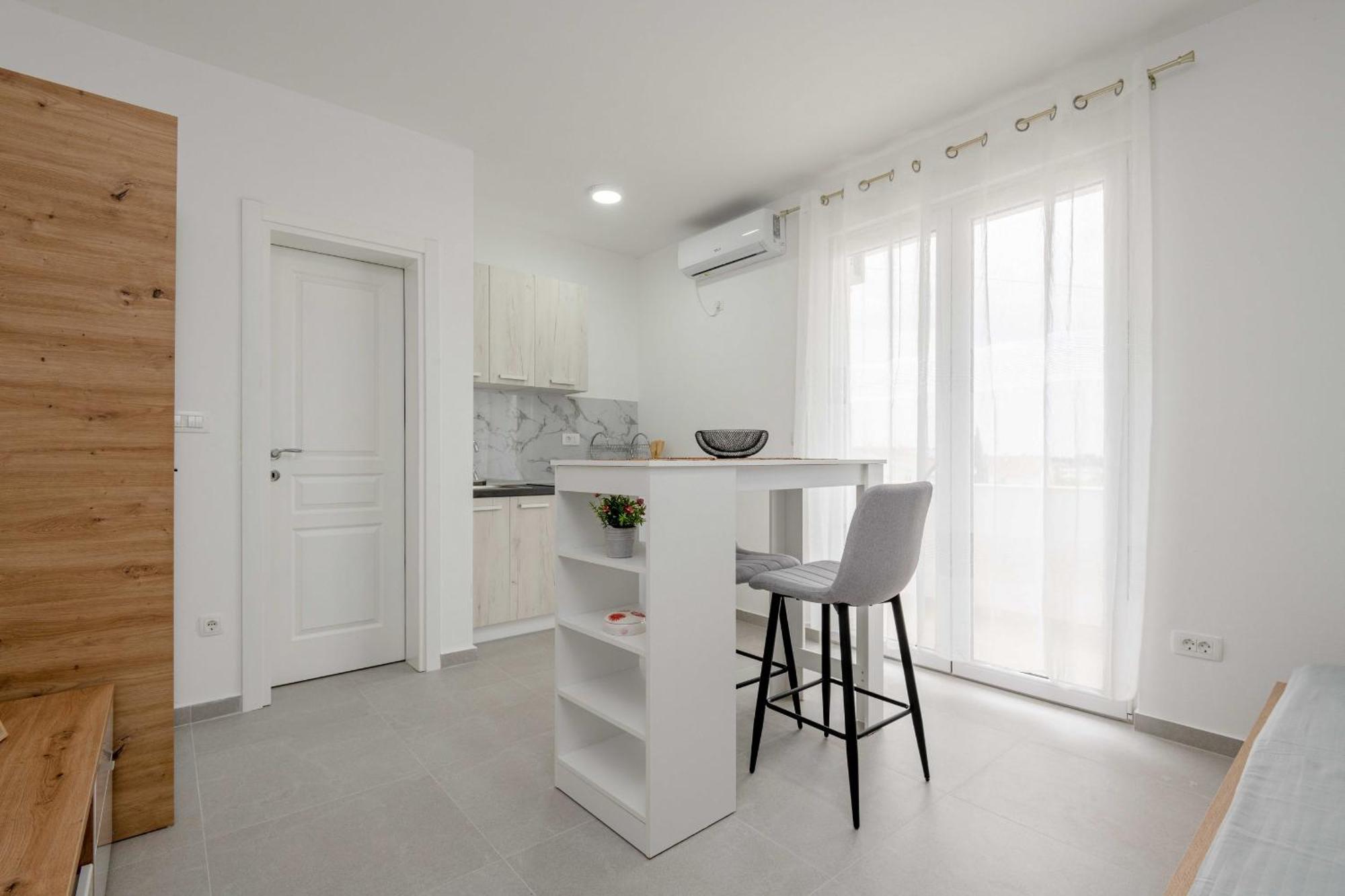 Apartments Milivojevic Bar Chambre photo